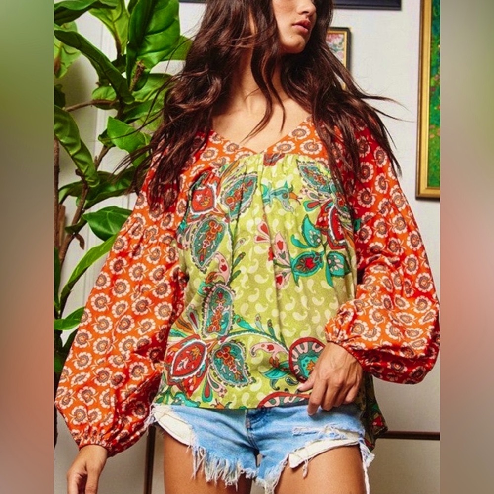 BUCKETLIST Bohemian Vibrant Beautiful Colors Balloon Sleeves Top - Picture 2 of 6